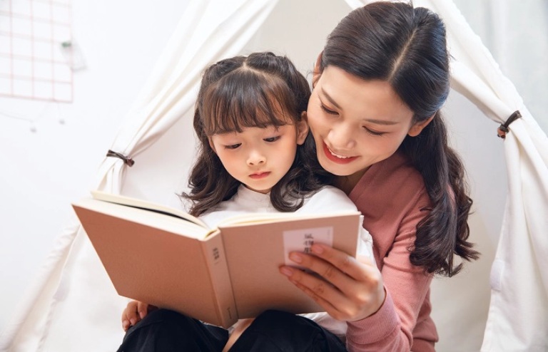 lợi ích của việc đọc sách cho trẻ 2-5 tuổi