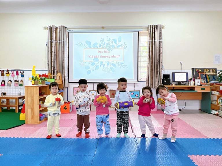 trò chơi giúp phát triển ngôn ngữ cho bé 0 - 3 tuổi 