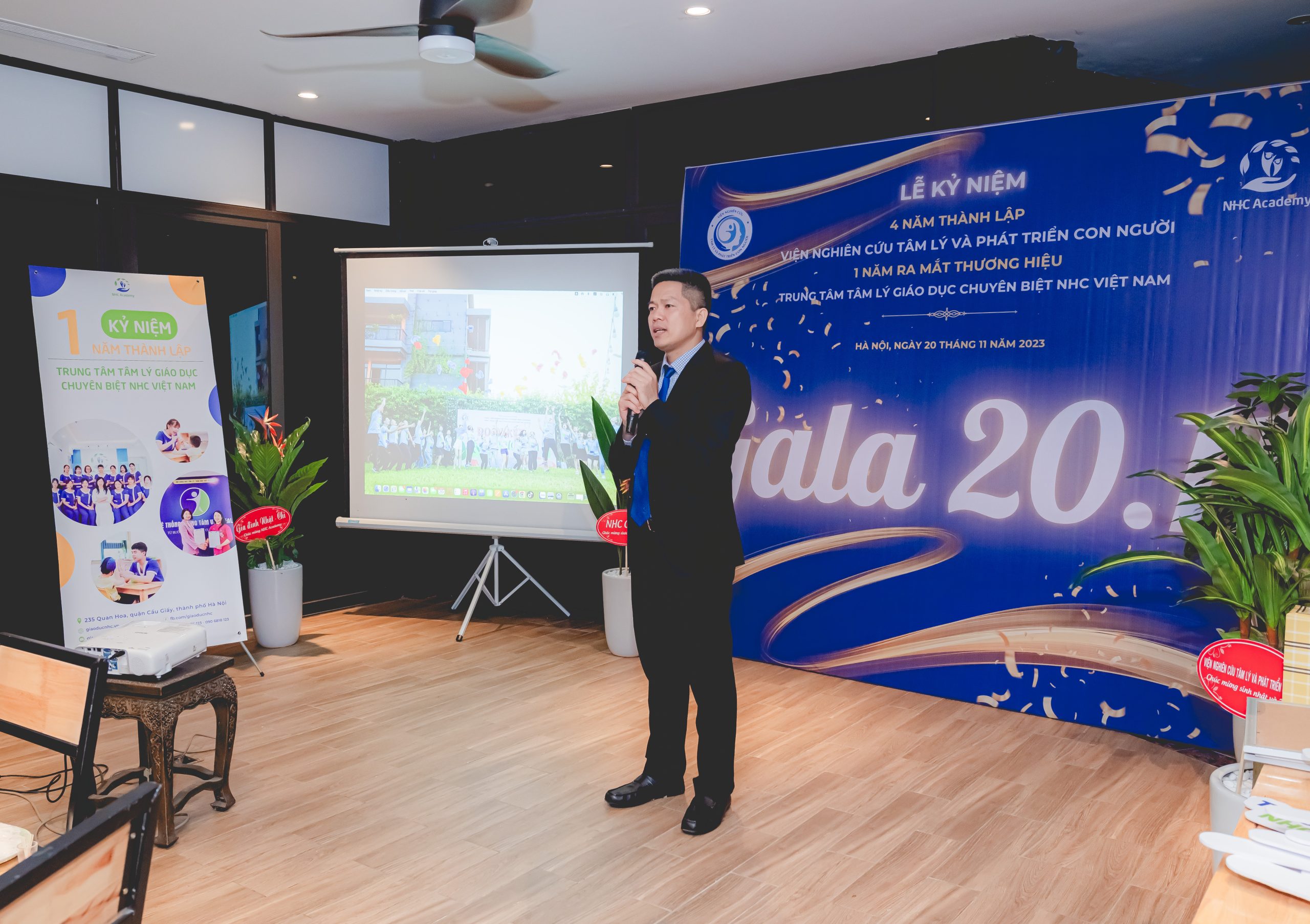 Ông Nguyễn Quang Hưng – Chủ tịch Hội đồng quản trị NHC Group đcó đôi lời phát biểu tại buổi lễ