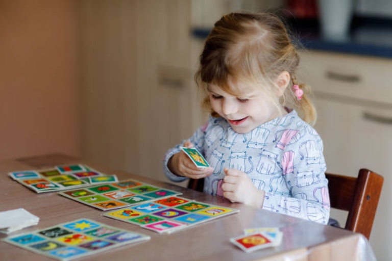lợi ích trò chơi cho trẻ 2 - 3 tuổi 