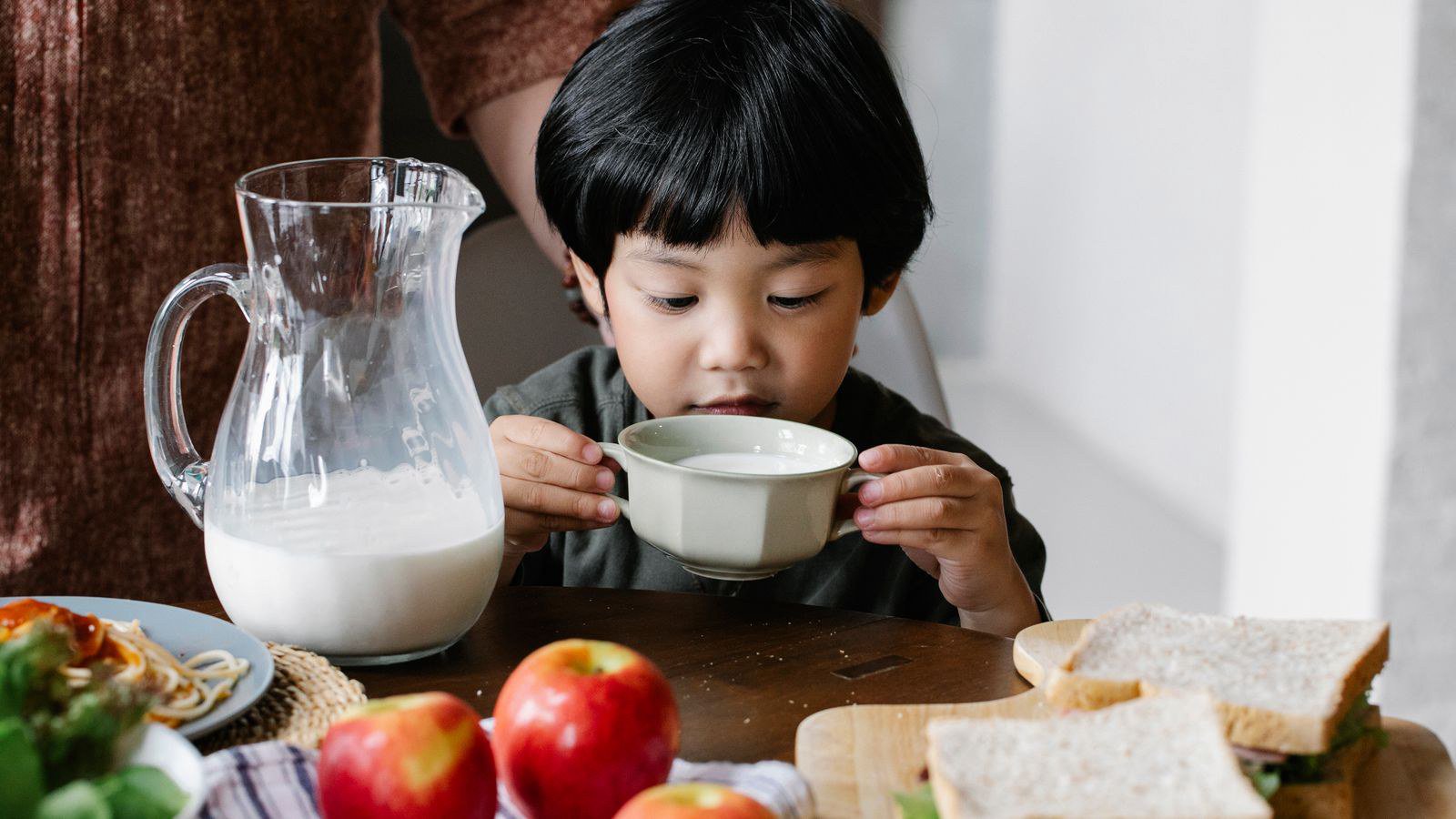 Cách dạy qua sinh hoạt hằng ngày